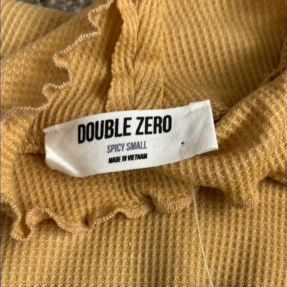 Double Zero Cream Ribbed Crop Blouse - Picture 3 of 4
